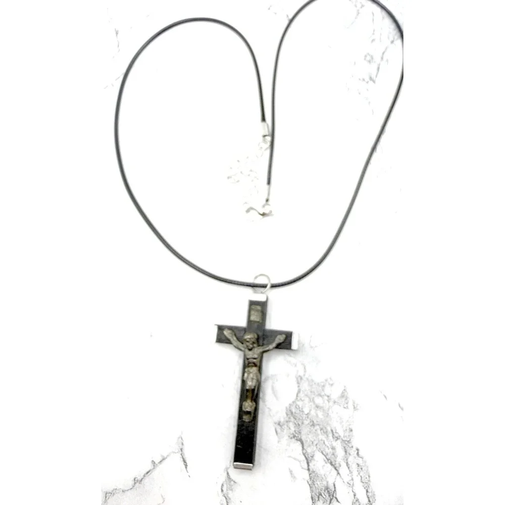 Vintage Italian Wooden Crucifix‎ Necklace Gold Tone Corpus Cross Catholic 20
